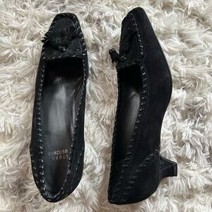 Stuart Weitzman black suede pumps kitten heel whipstitch trim tassel 9